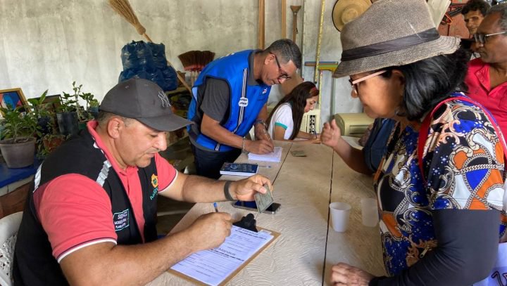 Prefeitura de Manaus leva ações do programa ‘Manaus+Agro’ a produtores rurais da BR-174