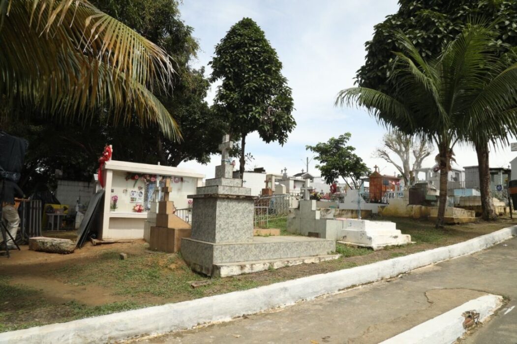 Cemitérios de Manaus recebem preparos finais para receber população no dia das Mães