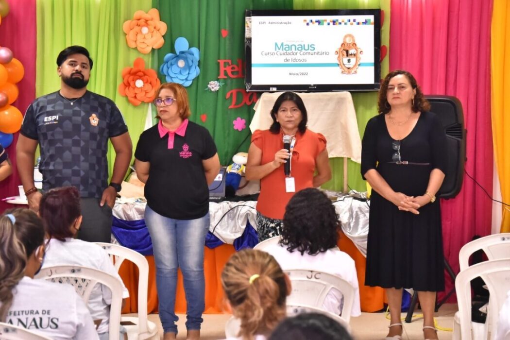 Prefeitura promove curso de ‘Cuidador Comunitário’ para moradores de Educandos