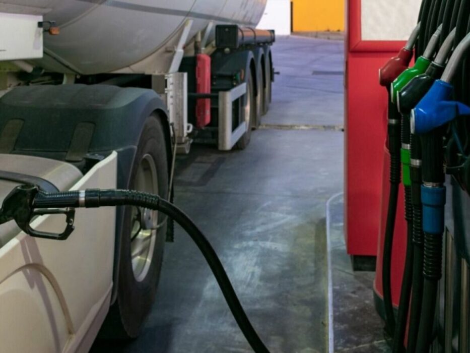 Petroleiros alertam para risco de desabastecimento de diesel no mercado