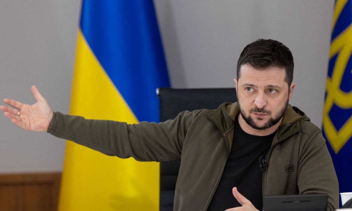 Zelenskiy diz que adesão do país à Otan teria evitado guerra