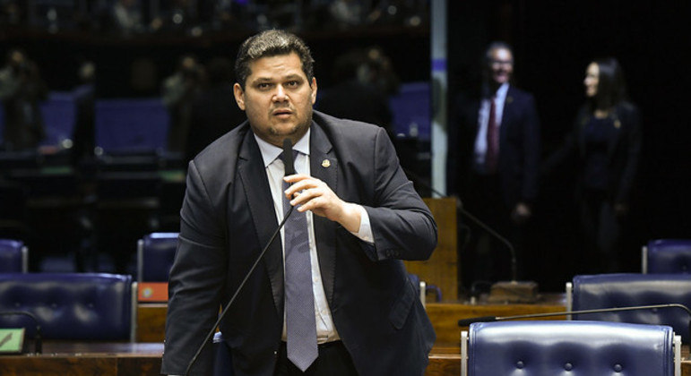 Senador Davi Alcolumbre será operado nesta sexta-feira 