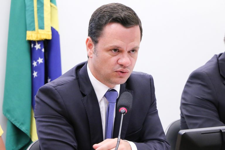 Ministro da Justiça sugere mudanças na legislação sobre segurança pública