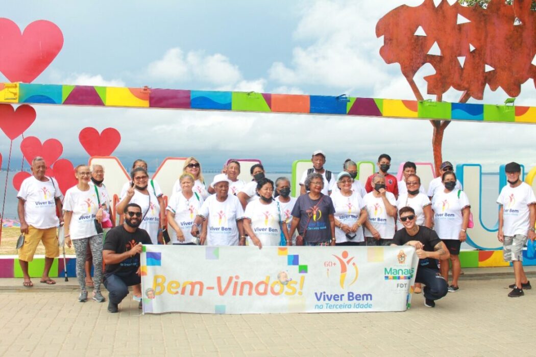 Idosos do ‘Viver bem na terceira idade’ participam de atividade na Ponta Negra