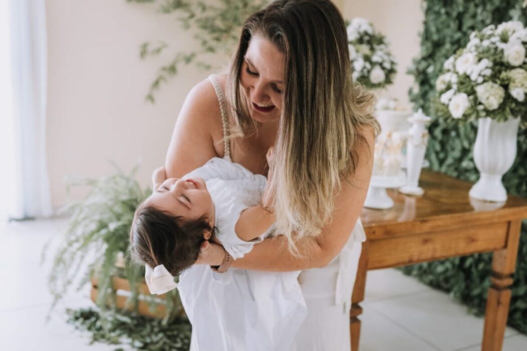 Mães contam como conciliam maternidade e vida profissional