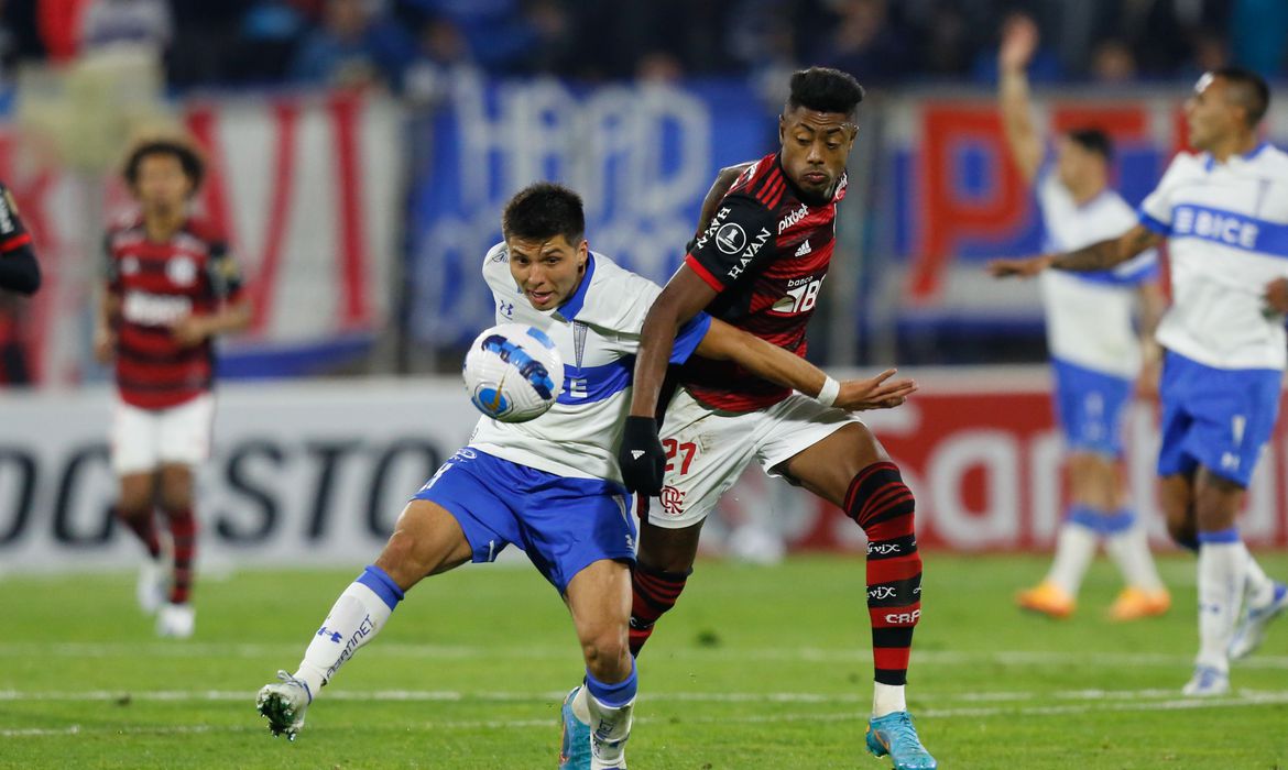 Flamengo recebe Universidad Católica pela Libertadores no Maracanã