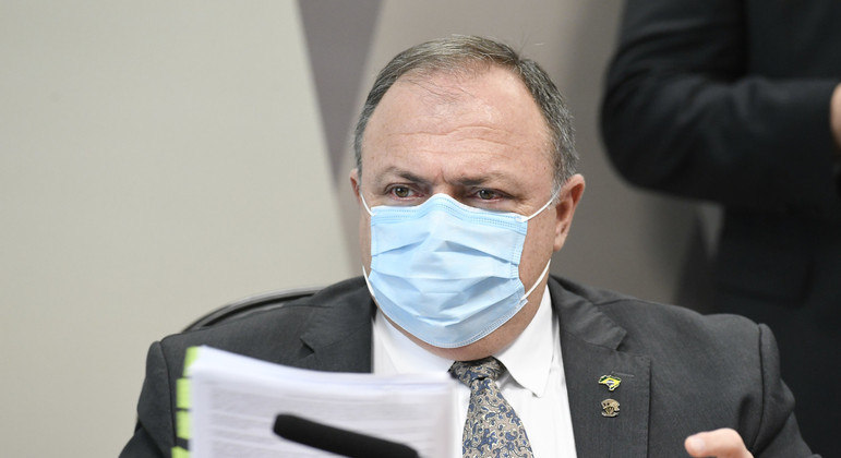 Pazuello é absolvido pela Justiça em ação por crise do oxigênio em Manaus