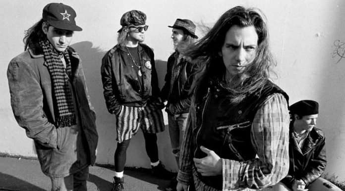 Incrível: após 31 anos, Pearl Jam chama o ex-baterista Dave Krusen para substituir Matt Cameron em show