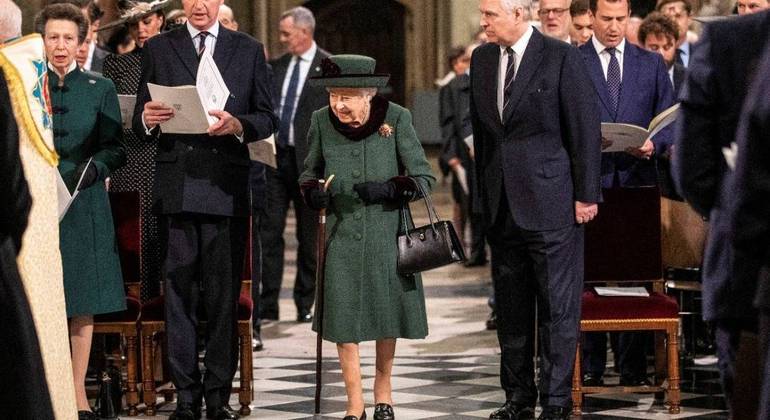 Príncipe Charles substituirá rainha Elizabeth 2ª em tradicional discurso no Parlamento