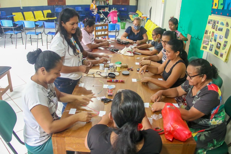 Prefeitura de Manaus promove oficina de empreendedorismo com materiais recicláveis