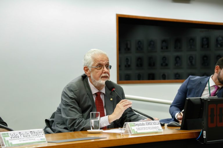 Comissão debate políticas de parceria de desenvolvimento produtivo na Saúde