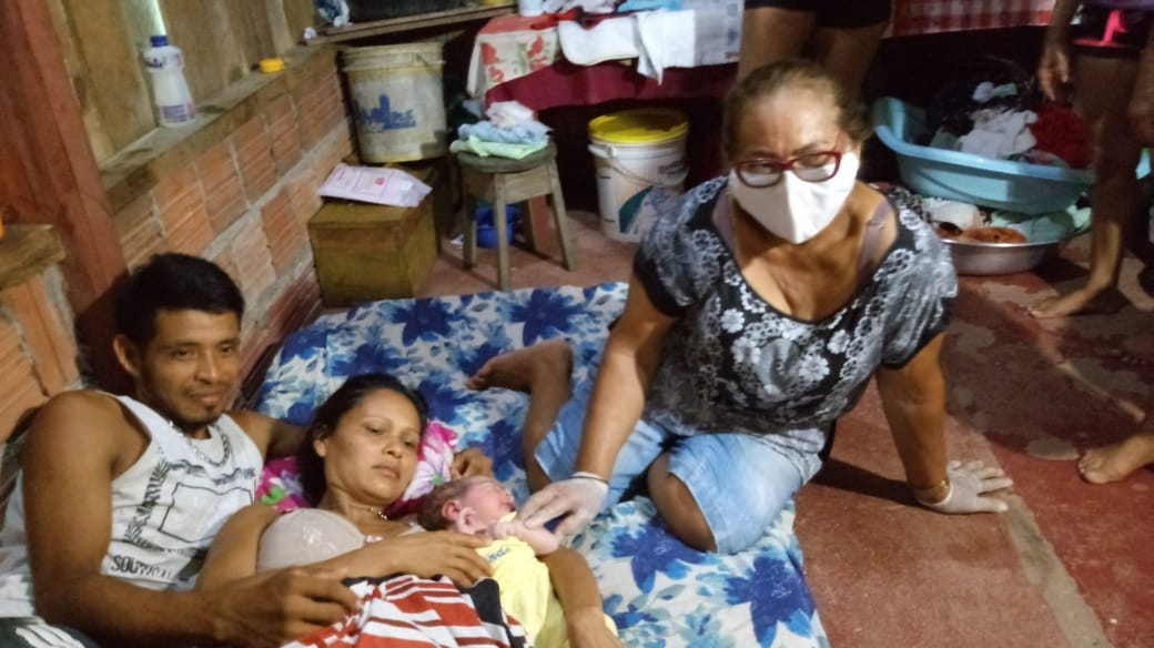 Governo do Amazonas reforça compromisso no fortalecimento do parto domiciliar assistido por parteiras