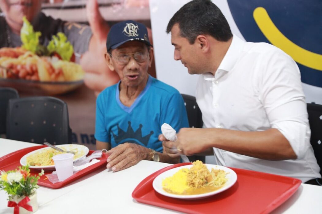 Wilson Lima inaugura restaurante popular Prato Cheio no Parque Mauá