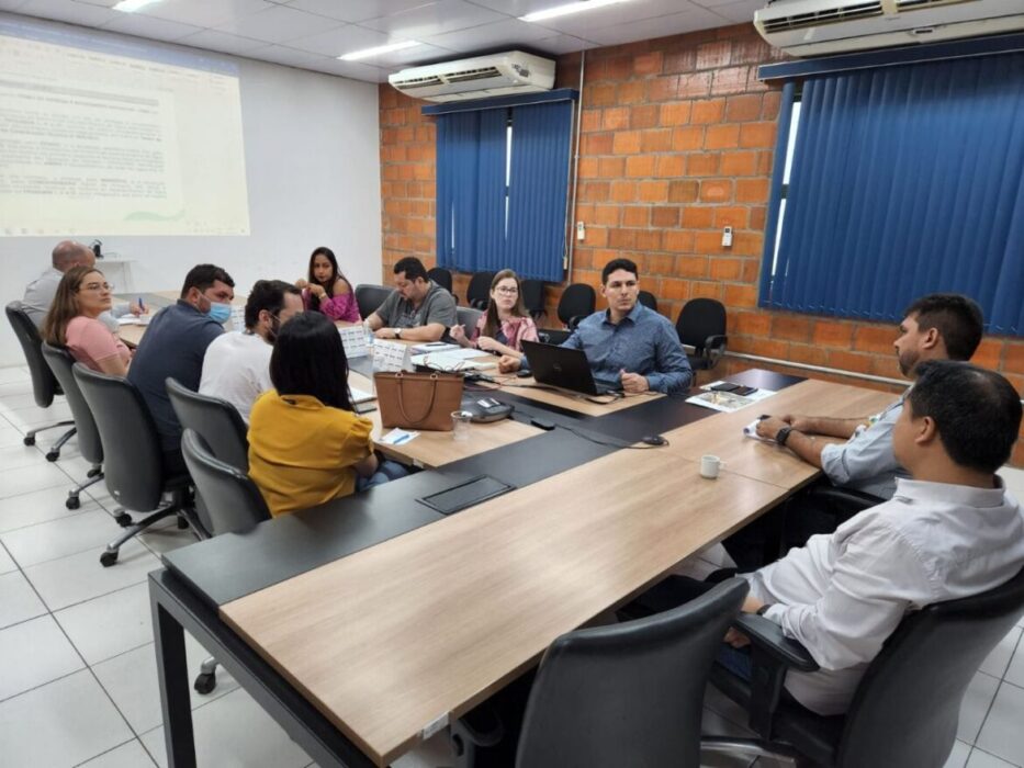 Governo do Estado define com Prefeitura repasse das redes de abastecimento de água do Prosamin