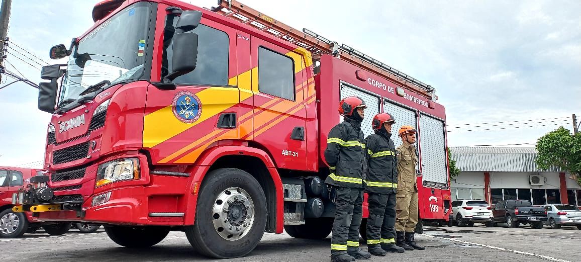 Corpo de Bombeiros envia militares para combater focos de incêndio em Borba