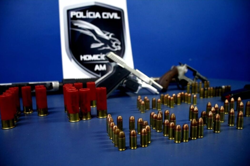 Polícia desarticula grupo criminoso envolvido em homicídio e porte ilegal de arma de fogo