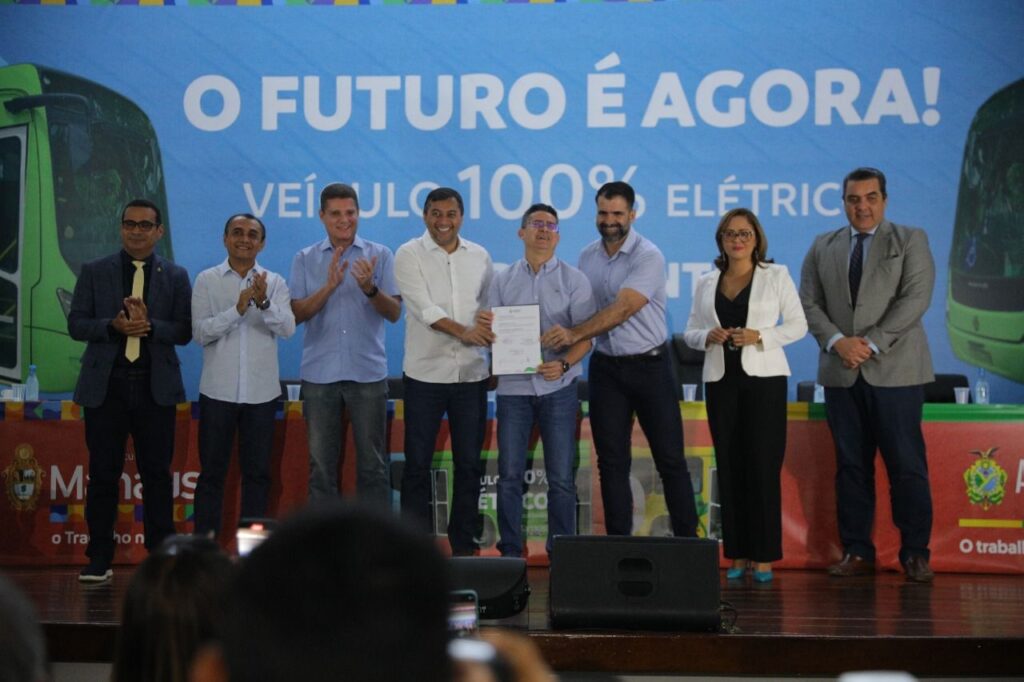 Wilson Lima anuncia repasse de R$ 34,9 milhões para a Prefeitura de Manaus adquirir 12 ônibus elétricos