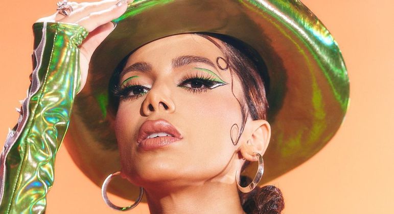 Anitta revela que está namorando: ‘Vou casar e ter filhos’