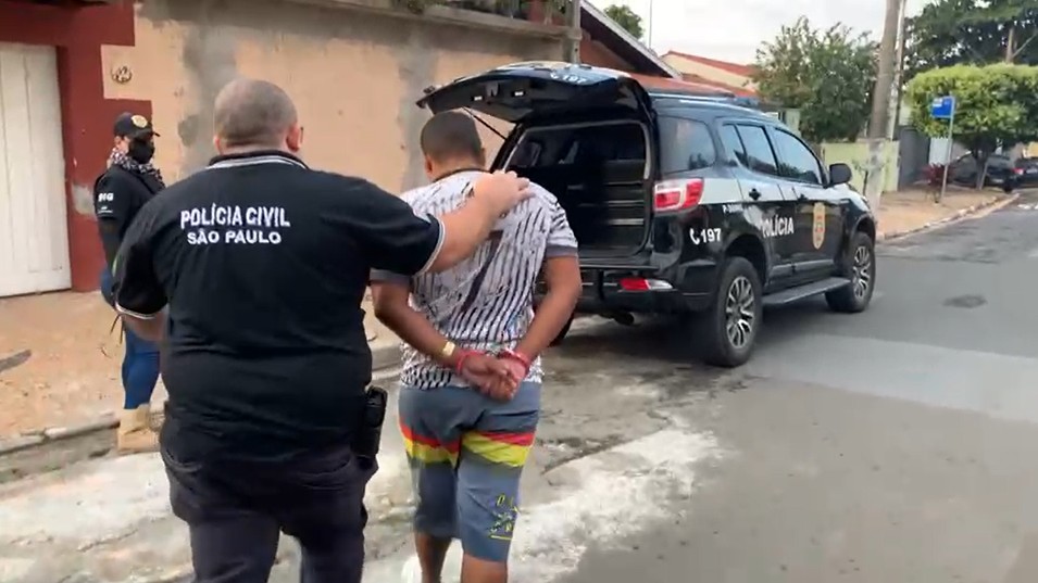 Homem que espancou carnavalesco da Gaviões da Fiel é preso em SP