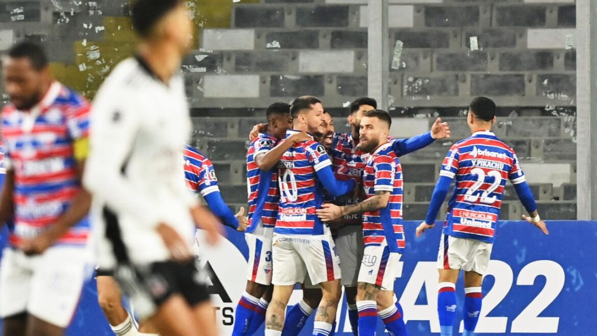 Gols de Colo-Colo x Fortaleza: Leão vence na Libertadores em jogo de sete gols