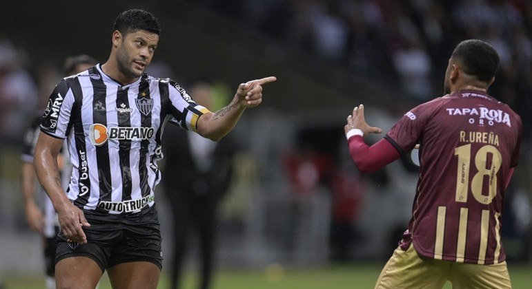 Atlético-MG perde do Tolima, encerra invencibilidade, mas passa em 1º na Libertadores