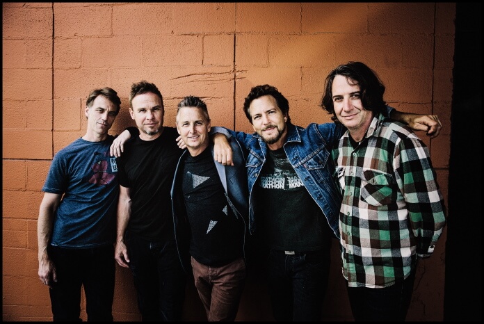 Pearl Jam cancela shows após segundo integrante testar positivo para COVID-19
