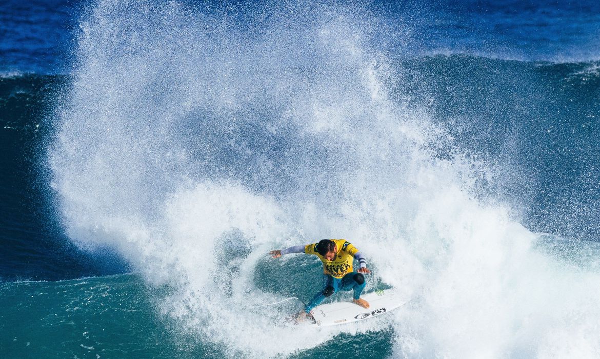 Jack Robinson vence na Indonésia, mas Filipinho segue líder na WSL