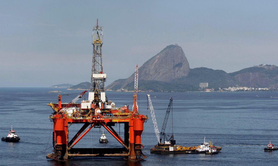 Produção de petróleo cresce 0,6% em abril