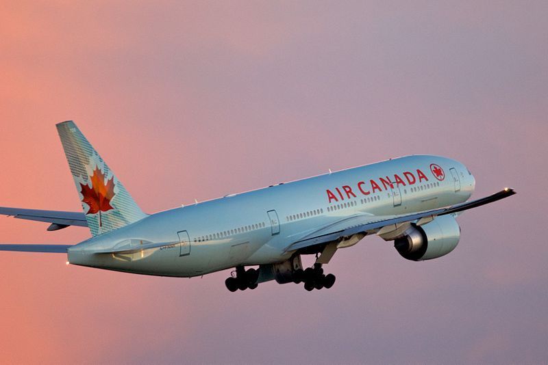 Passageiros e tripulantes da Air Canada sofrem ferimentos após turbulência severa