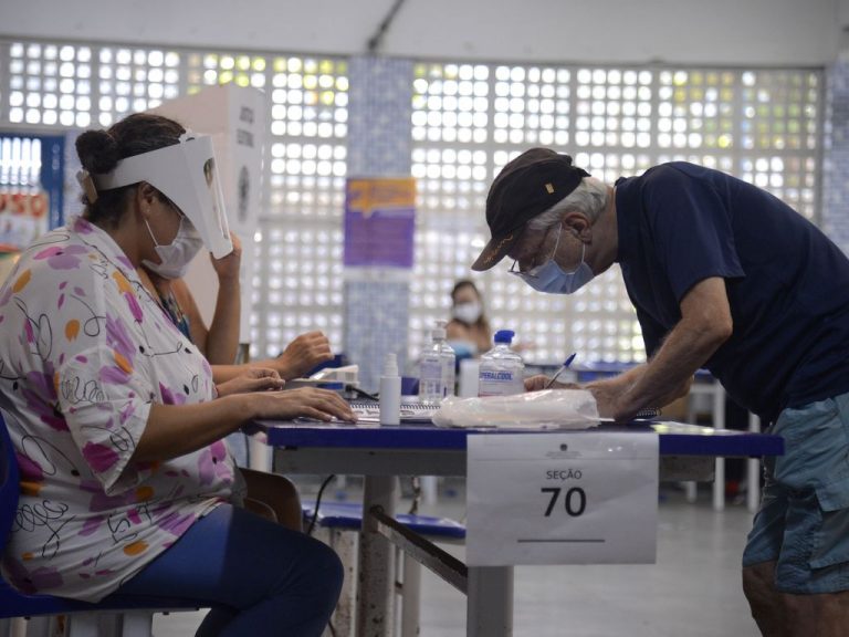 Comissão debate importância da participação de idosos no processo eleitoral