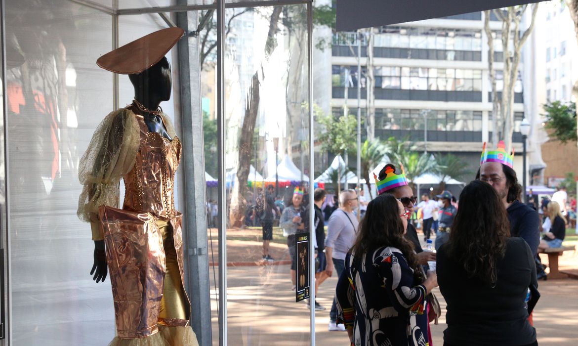 Empregos para comunidade LGBTQIA+ começam a se abrir