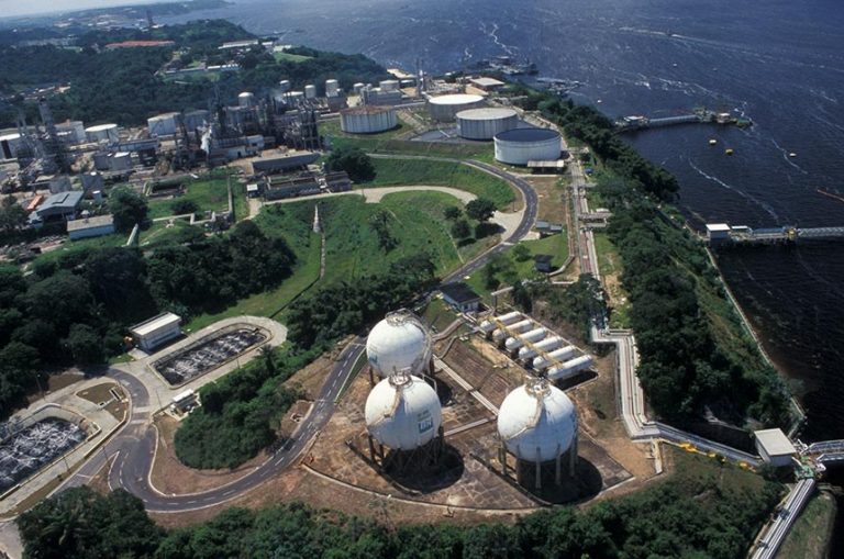 Comissão debate impacto da venda da Refinaria de Manaus no preço dos combustíveis