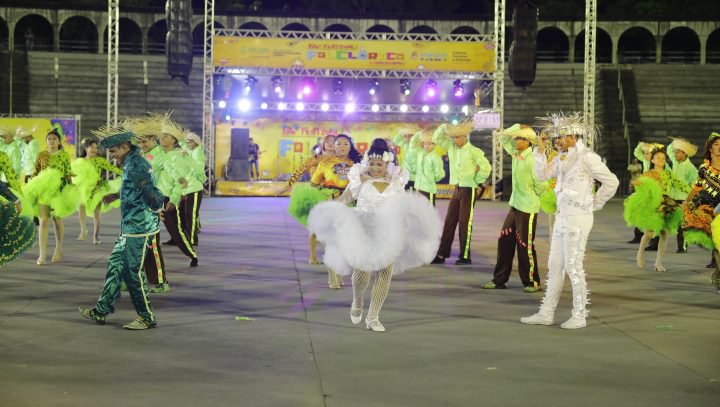 Festival Folclórico do Amazonas entra no sexto dia de apresentações e exalta a cultura popular