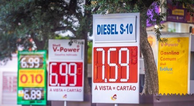 Diesel aumenta 9,5% e já custa mais do que a gasolina nos postos