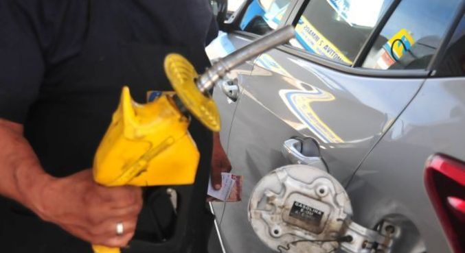 Gasolina e diesel ficam mais caros a partir de hoje nas refinarias