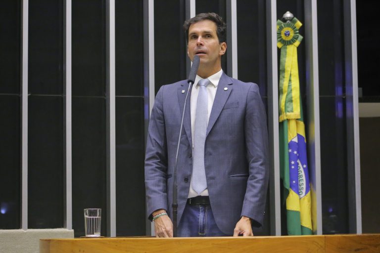 Comissão aprova projeto que cria sistema de acompanhamento em tempo real de estoque do SUS