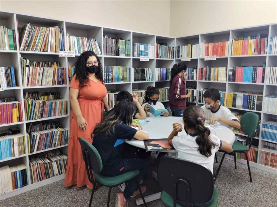 Escola estadual na zona sul de Manaus incentiva leitura e escrita criativa por meio de projeto literário