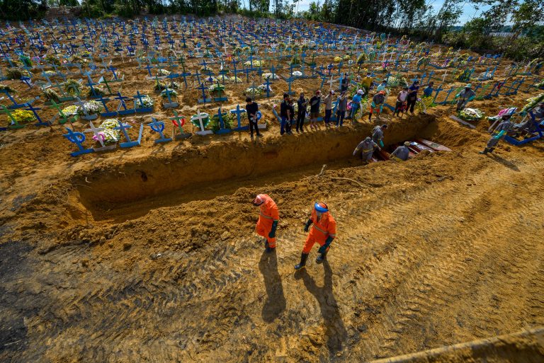 Comissão avalia políticas econômica, social e ambiental do governo Bolsonaro