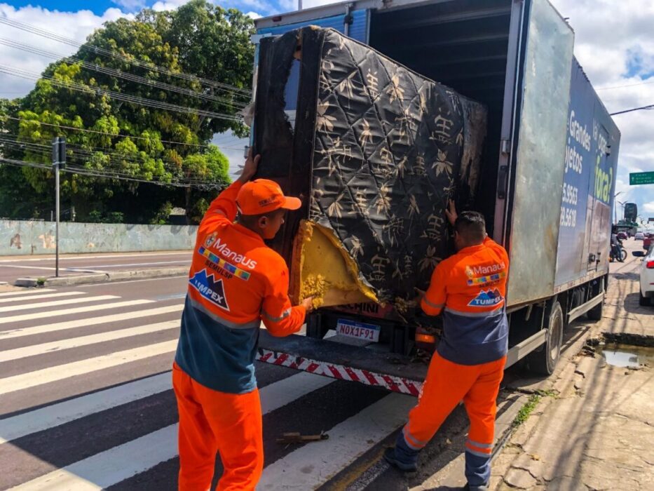Serviço de coleta agendada da prefeitura realiza mais de 4,2 mil atendimentos neste ano