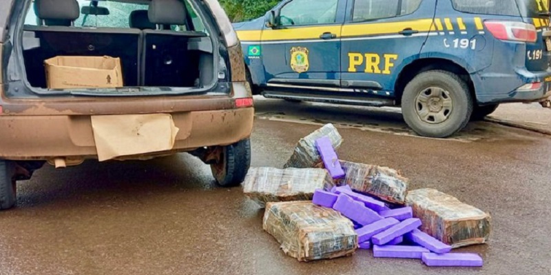 Jovem é preso com 138 kg de maconha no porta-malas de carro