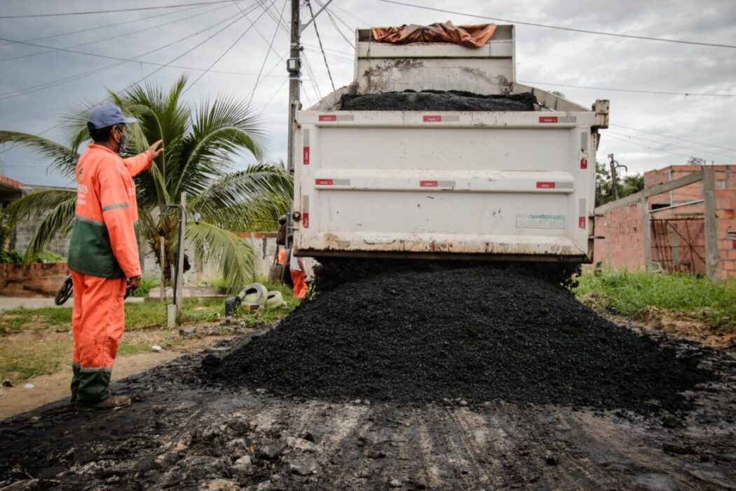 Prefeitura avança com o ‘Asfalta Manaus’ e segue para o bairro Grande Vitória