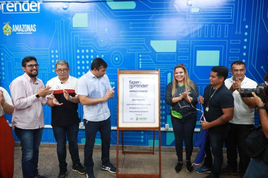 Wilson Lima inaugura laboratório de robótica em Iranduba, dando continuidade ao programa Educa+Amazonas