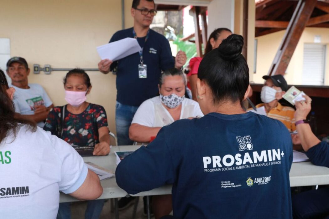 Moradores do Prosamin São Raimundo comemoram processo de regularização dos imóveis