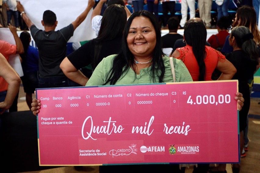 Crédito Rosa: empreendedoras recebem cheque-símbolo de R$ 4 mil em ação em Presidente Figueiredo