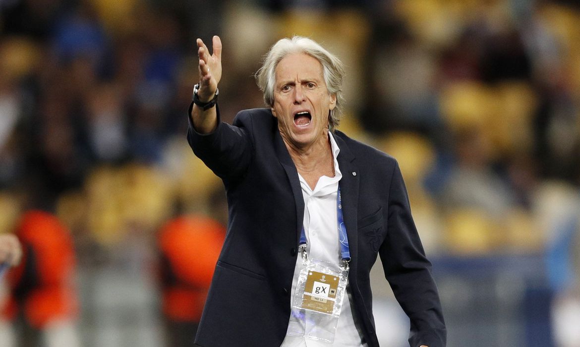 Fenerbahçe, da Turquia, anuncia contratação do técnico Jorge Jesus