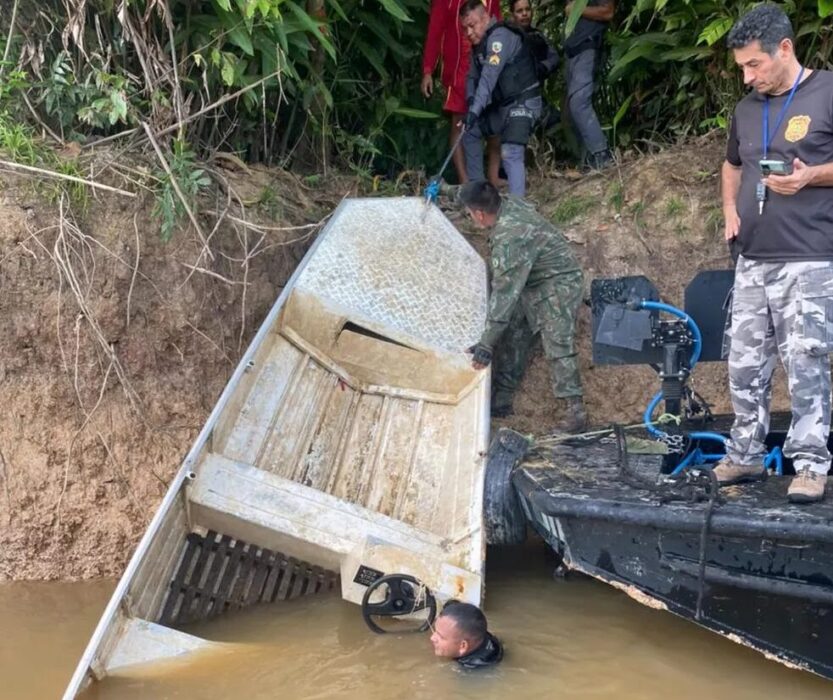 Lancha de Bruno e Dom é encontrada