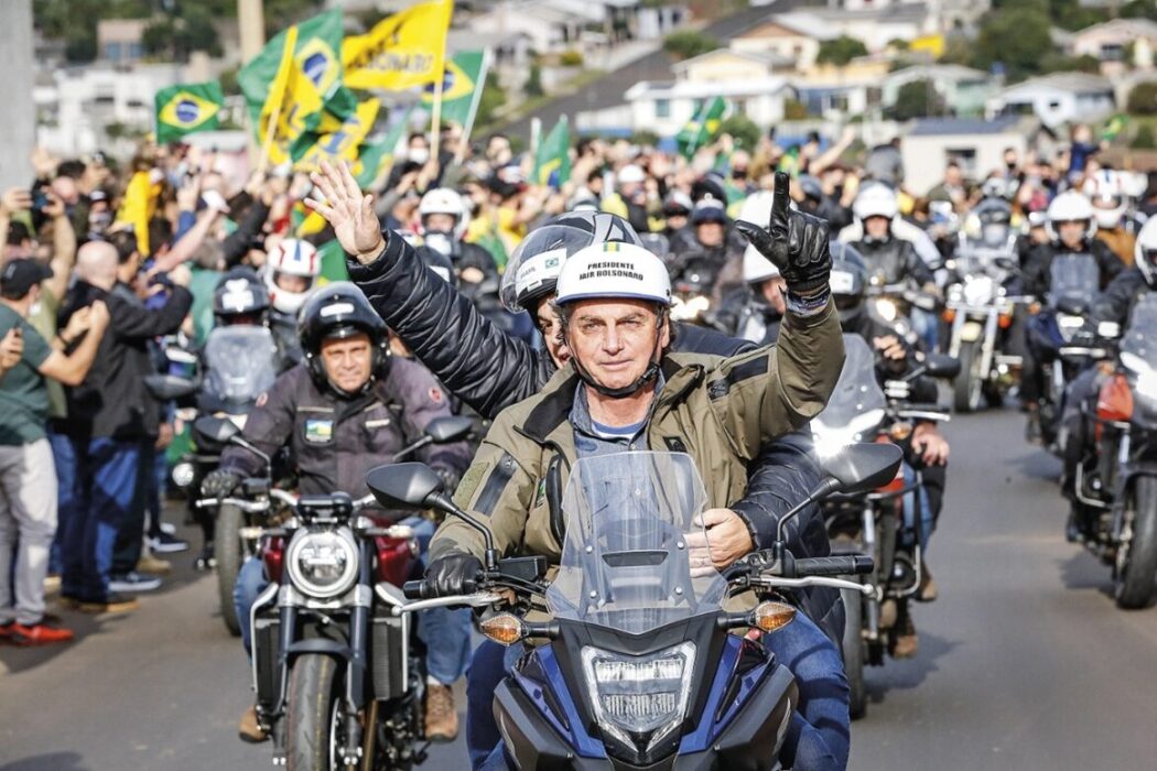 Bolsonaro participa de ‘motociata’ com apoiadores neste sábado em Manaus