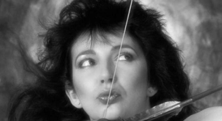 "O mundo enloqueceu!" diz Kate Bush sobre o sucesso de "Running Up That Hill"