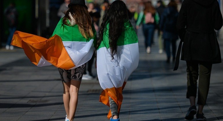 Irlanda é cada vez mais procurada por brasileiros que vão viver na Europa