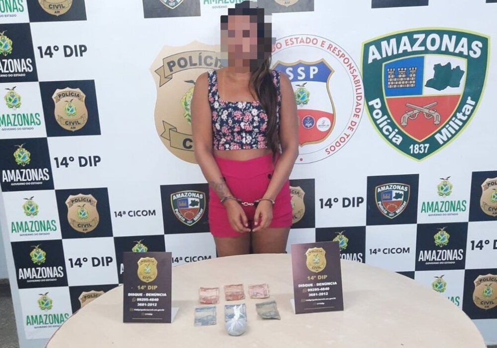 Mulher é presa por tráfico de drogas na zona Leste